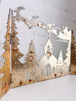 Santa's Village Folding Scene