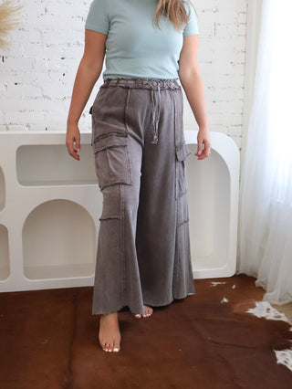 Juno Wide Leg Cargo Pants - Mocha