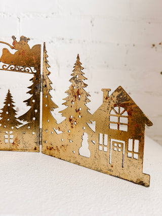 Santa's Village Folding Scene