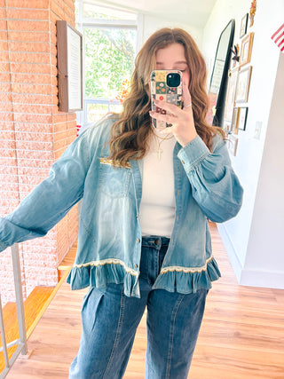 Demi Ruffle Top - Light Wash