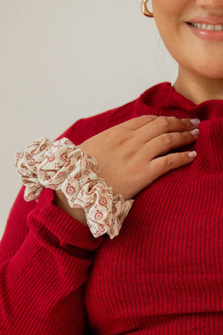 Jumbo Vintage Red Design Scrunchie