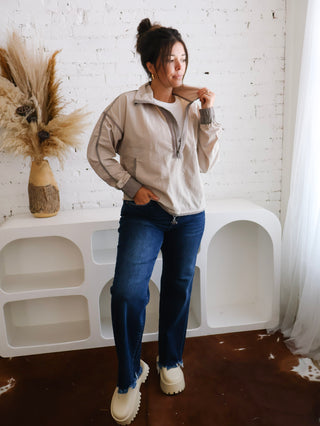 Sporty Contrast Pullover - Tan