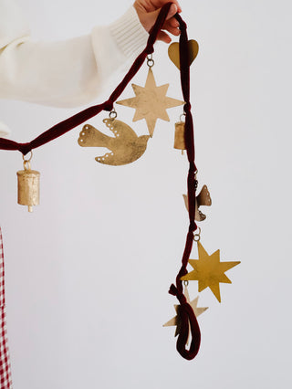 Deck The Halls Garland