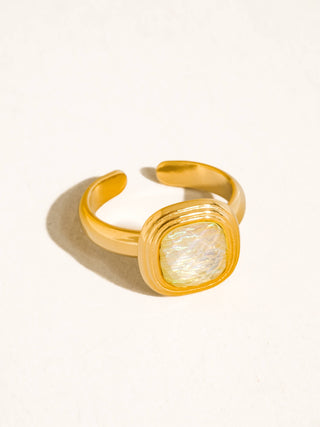 Lizette 18K Gold Square Ring