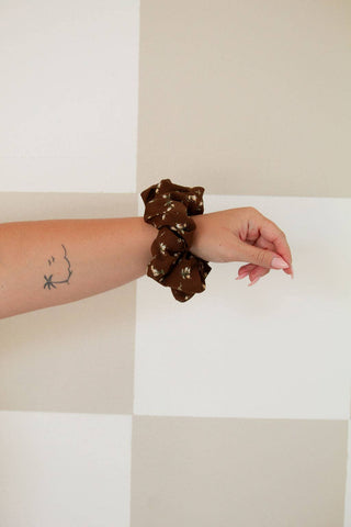 Hickory Floral Jumbo Scrunchie