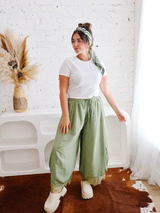 Rosemary Lace Balloon Pants