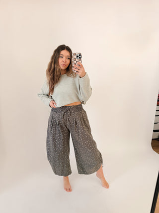 The Emma Pullover Sweater - Heather Gray