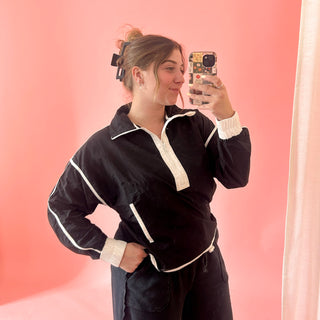 Sporty Contrast Pullover - Black