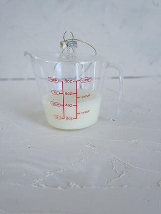 Glass Measuring Cup with Milk Ornament
