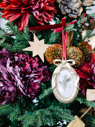 Tied in Bows Frame Ornament