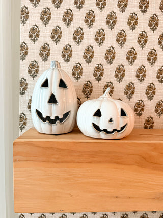 Rossville White Jack-o-Lantern