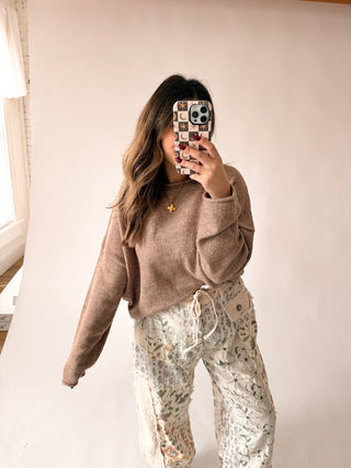 The Emma Pullover Sweater - Coffee