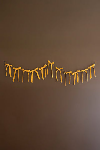Velvet Bow Chain Garland