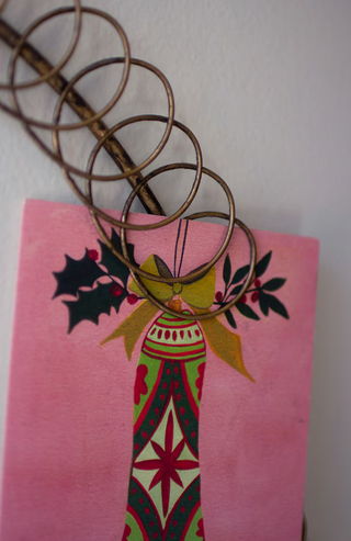 The Nesting Card Holder Wreath