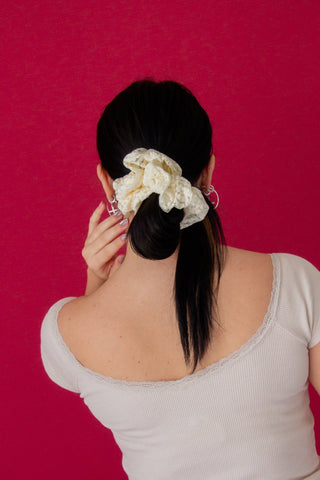 Cream Lace Jumbo Scrunchie